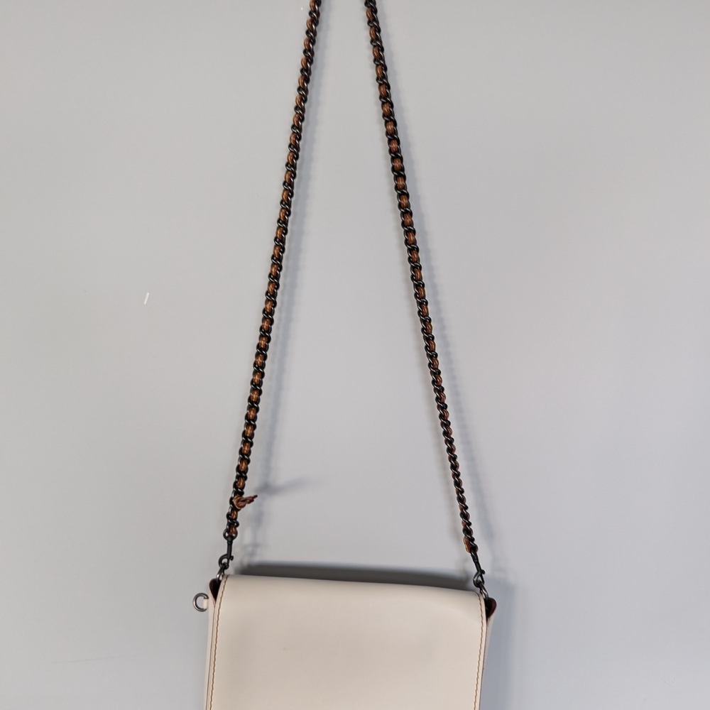 Elegant Cream Crossbody Bag